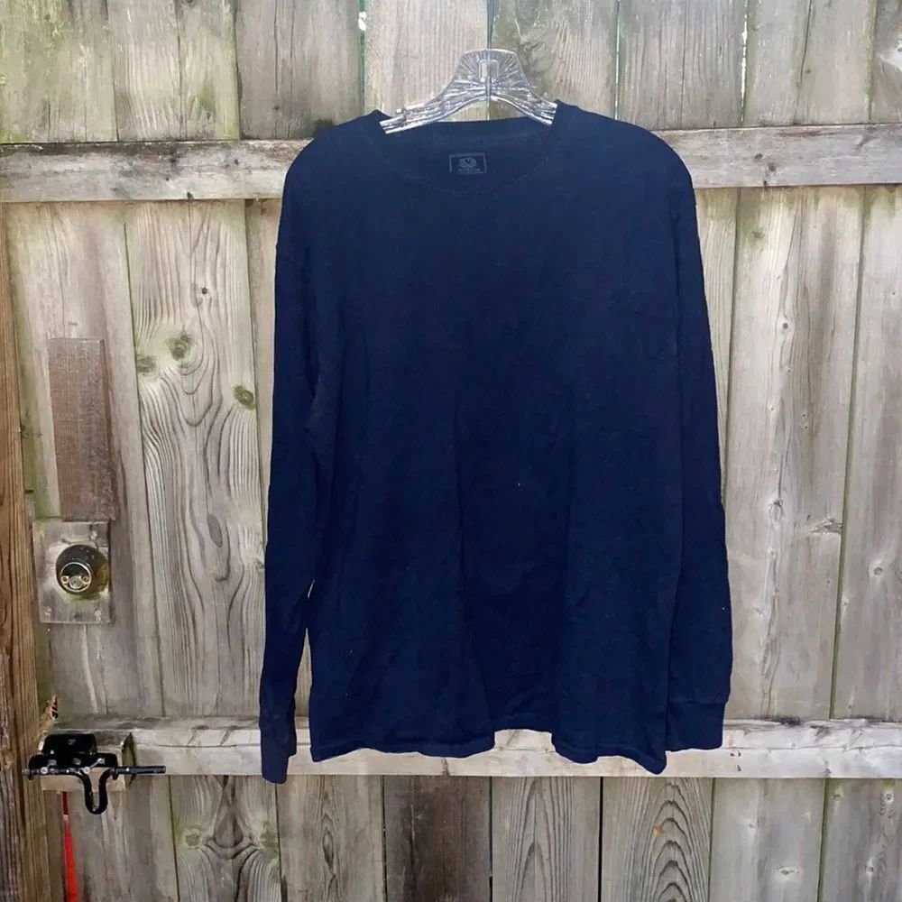 Fruit of the loom long sleeve tee sz. L